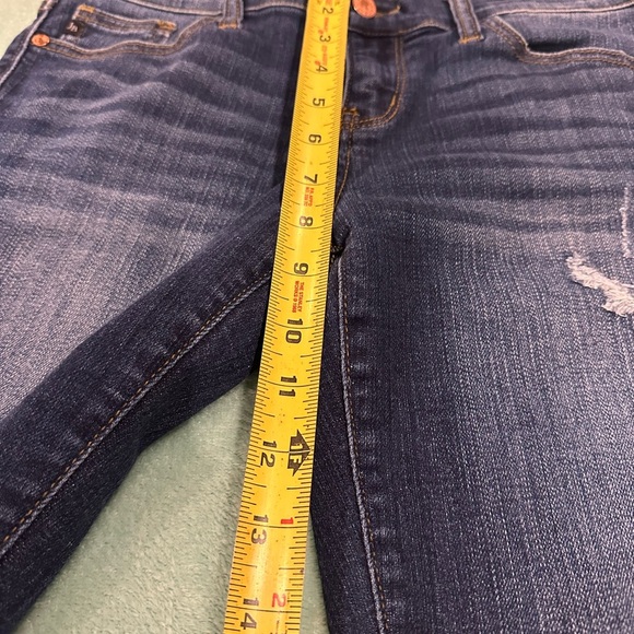 Judy Blue juniors distressed Jeans
T1 - Picture 13 of 15